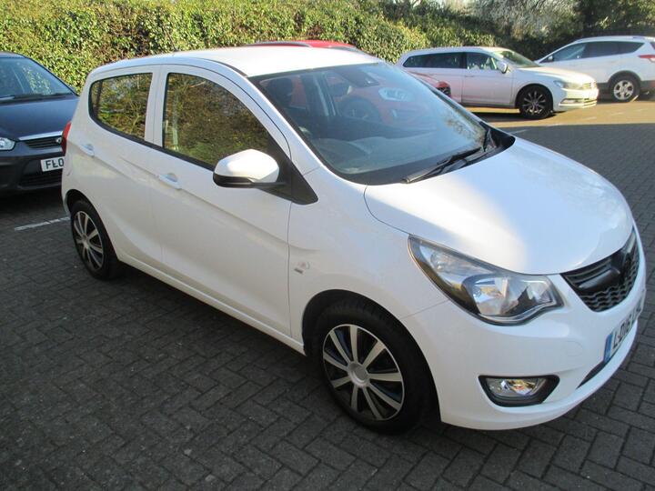 Vauxhall Viva 1.0i SE Euro 6 5dr (a/c) Vauxhall Viva 1.0i SE Euro 6 5dr (a/c)