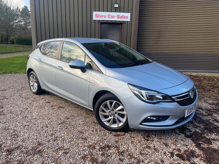 Vauxhall Astra 1.6 CDTi BlueInjection Tech Line Nav Euro 6 (s/s) 5dr