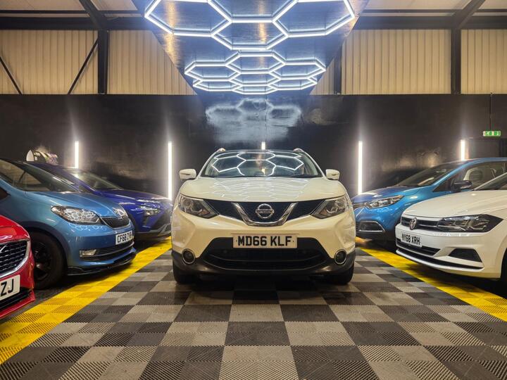 Nissan Qashqai 1.6 DCi Tekna 2WD Euro 6 (s/s) 5dr
