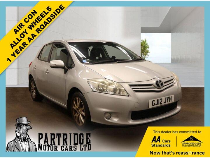 Toyota AURIS 1.33 Dual VVT-i TR Euro 4 (s/s) 5dr