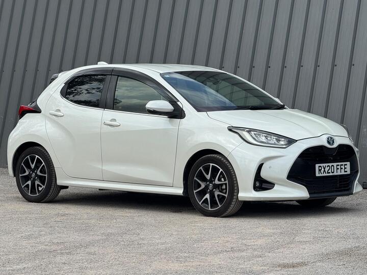 Toyota Yaris 1.5 VVT-h Dynamic E-CVT Euro 6 (s/s) 5dr