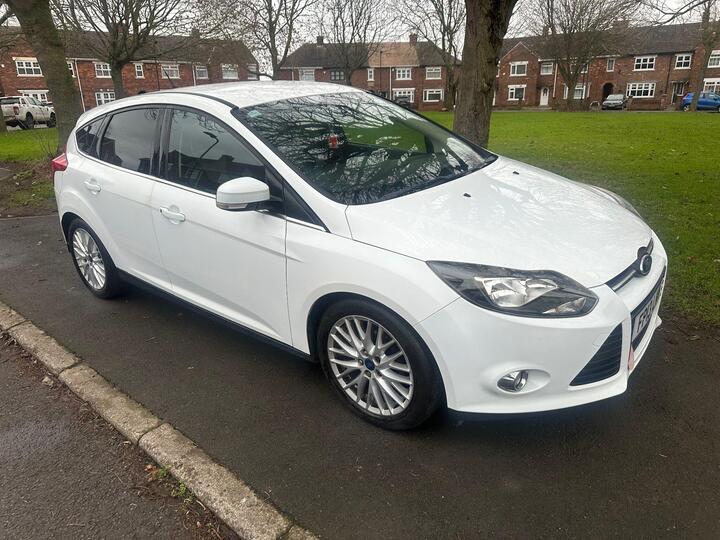 Ford Focus 1.6 TDCi Zetec Euro 5 (s/s) 5dr