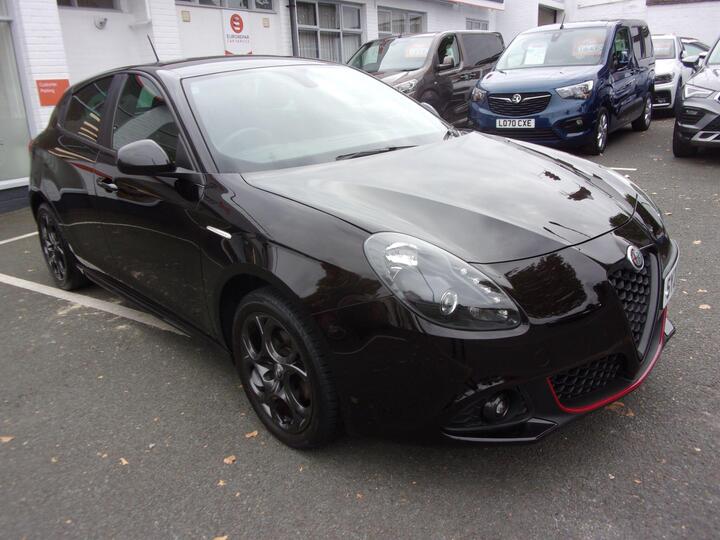 Alfa Romeo Giulietta 1.4 TB Speciale Euro 6 (s/s) 5dr Alfa Romeo Giulietta 1.4 TB Speciale Euro 6 (s/s) 5dr