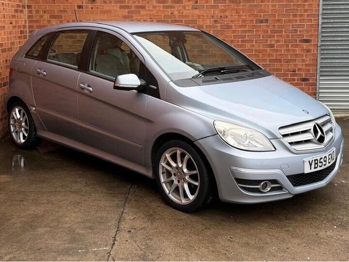 Mercedes-Benz B Class 1.5 B160 BlueEfficiency Sport 5dr Mercedes-Benz B Class 1.5 B160 BlueEfficiency Sport 5dr