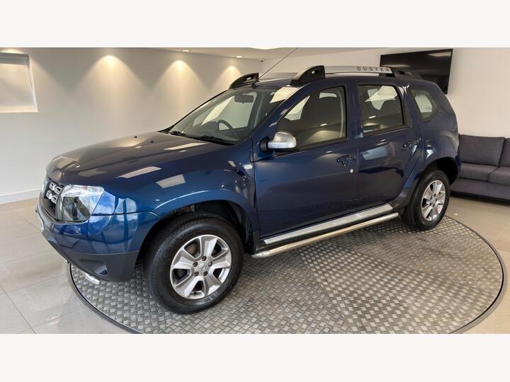 Dacia Duster 1.5 DCi Laureate Euro 6 (s/s) 5dr Dacia Duster 1.5 DCi Laureate Euro 6 (s/s) 5dr