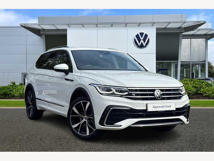Volkswagen Tiguan Allspace 1.5 TSI R-Line DSG Euro 6 (s/s) 5dr Volkswagen Tiguan Allspace 1.5 TSI R-Line DSG Euro 6 (s/s) 5dr