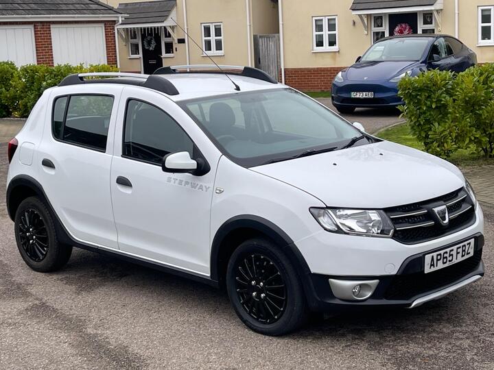 Dacia Sandero Stepway 1.5 DCi Laureate Euro 6 (s/s) 5dr