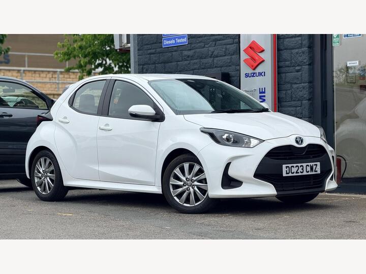 Toyota Yaris 1.5 VVT-h Icon E-CVT Euro 6 (s/s) 5dr