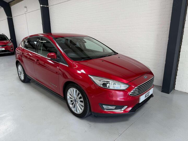 Ford FOCUS 1.0T EcoBoost Titanium X Euro 6 (s/s) 5dr