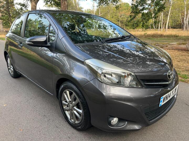 Toyota Yaris 1.0 VVT-i Icon Plus Euro 5 3dr