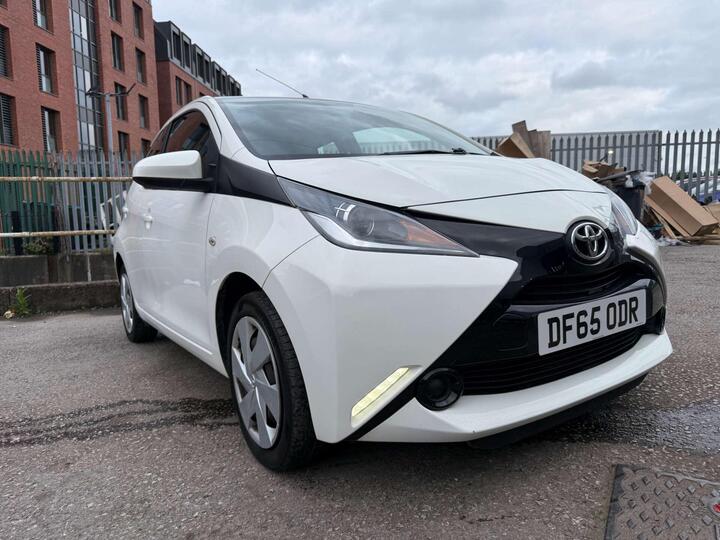 Toyota AYGO 1.0 VVT-i X-play Euro 5 5dr Euro 5