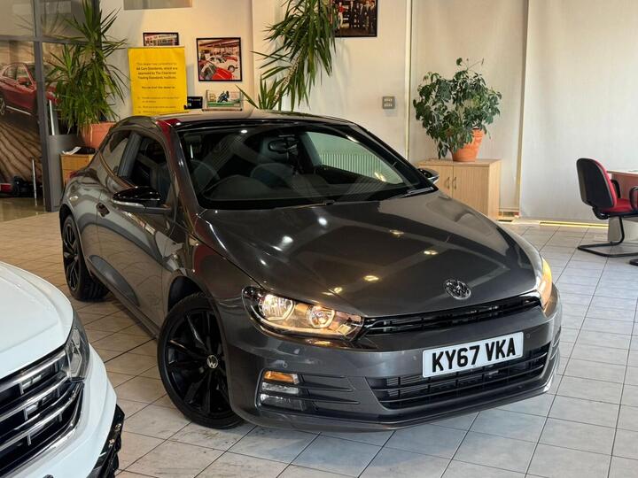 Volkswagen SCIROCCO 2.0 TDI GT Black Edition DSG Euro 6 (s/s) 3dr Volkswagen SCIROCCO 2.0 TDI GT Black Edition DSG Euro 6 (s/s) 3dr