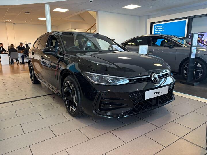 Volkswagen Passat 1.5 ETSI MHEV R-Line DSG Euro 6 (s/s) 5dr