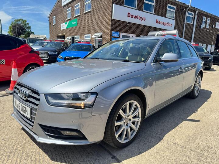 Audi A4 Avant 2.0 TDI SE Technik Quattro Euro 5 (s/s) 5dr Audi A4 Avant 2.0 TDI SE Technik Quattro Euro 5 (s/s) 5dr