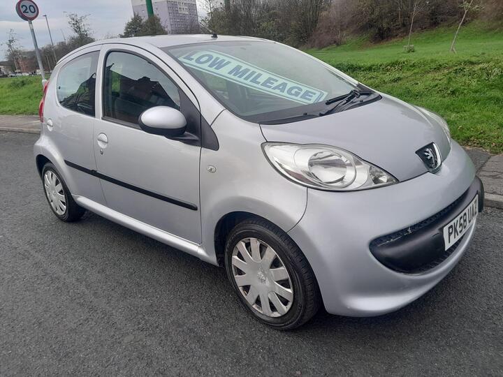 Peugeot 107 1.0 12V Urban Euro 4 5dr