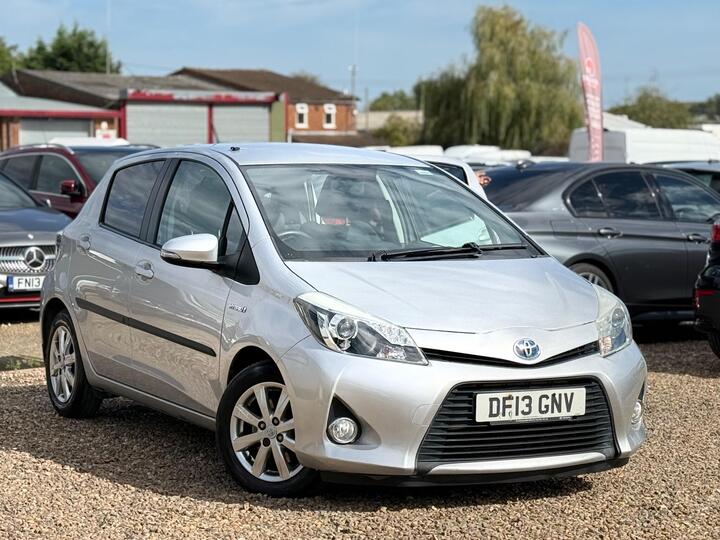 Toyota Yaris 1.5 VVT-h T4 CVT Euro 5 5dr