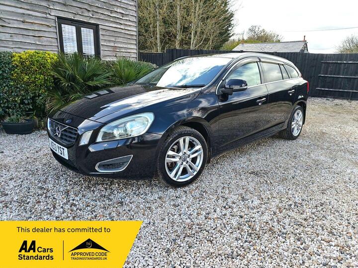 Volvo V60 3.0 T6 R-Design Lux Nav Geartronic AWD Euro 5 5dr