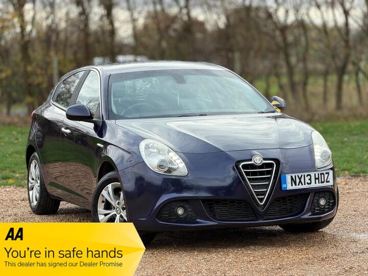 Alfa Romeo Giulietta 2.0 JTDM-2 Lusso Euro 5 (s/s) 5dr