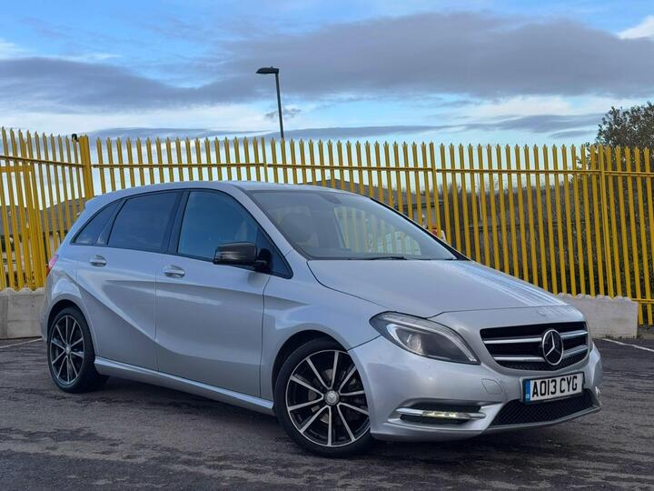 Mercedes-Benz B Class 1.6 B180 BlueEfficiency Sport 7G-DCT Euro 5 (s/s) 5dr