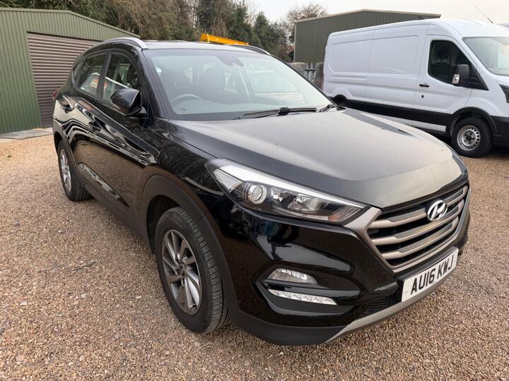 Hyundai TUCSON 2.0 CRDi SE Nav Auto 4WD Euro 6 5dr