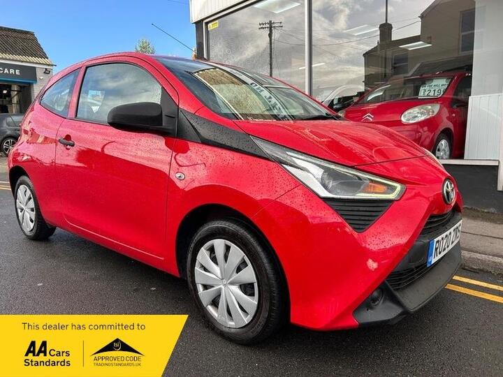 Toyota AYGO 1.0 VVT-i X Euro 6 3dr Toyota AYGO 1.0 VVT-i X Euro 6 3dr