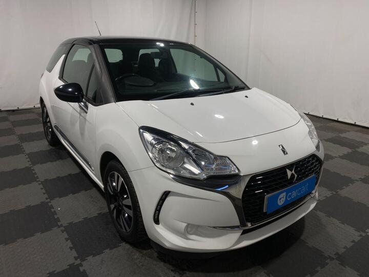DS AUTOMOBILES DS 3 1.2 PureTech Chic Euro 6 3dr DS AUTOMOBILES DS 3 1.2 PureTech Chic Euro 6 3dr