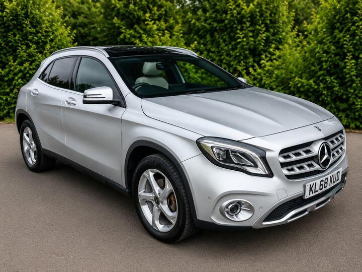 Mercedes-Benz GLA 2.1 GLA200d Sport (Premium Plus) 7G-DCT Euro 6 (s/s) 5dr Mercedes-Benz GLA 2.1 GLA200d Sport (Premium Plus) 7G-DCT Euro 6 (s/s) 5dr