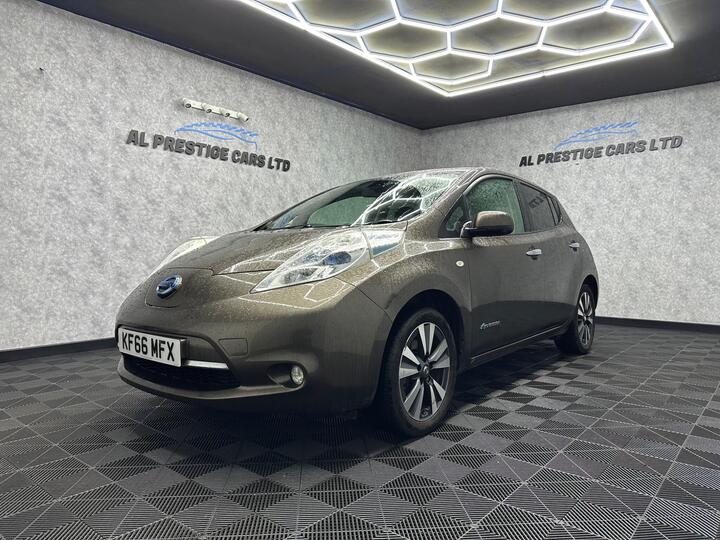 Nissan Leaf 24kWh Tekna Auto 5dr
