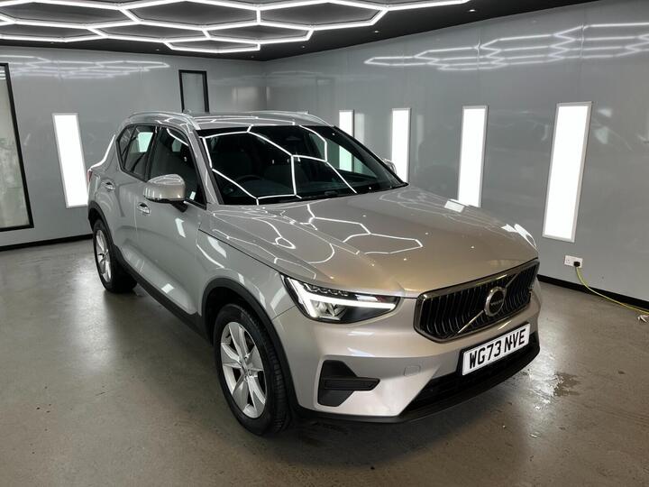 Volvo XC40 2.0 B3 MHEV Core DCT Auto Euro 6 (s/s) 5dr
