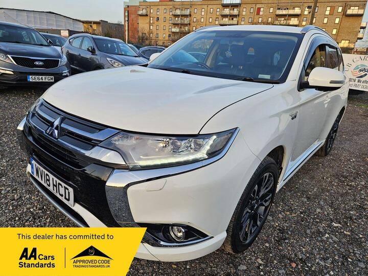 Mitsubishi Outlander 2.0h 12kWh 4h CVT 4WD Euro 6 (s/s) 5dr Mitsubishi Outlander 2.0h 12kWh 4h CVT 4WD Euro 6 (s/s) 5dr