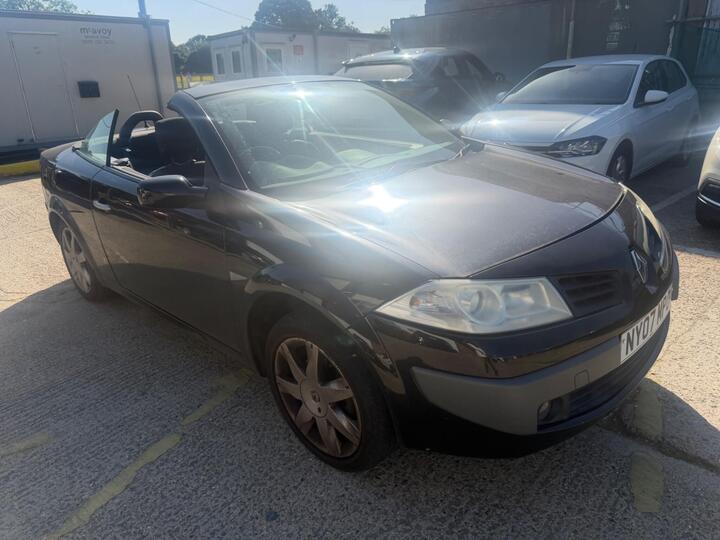 Renault Megane 1.6 VVT Dynamique 2dr