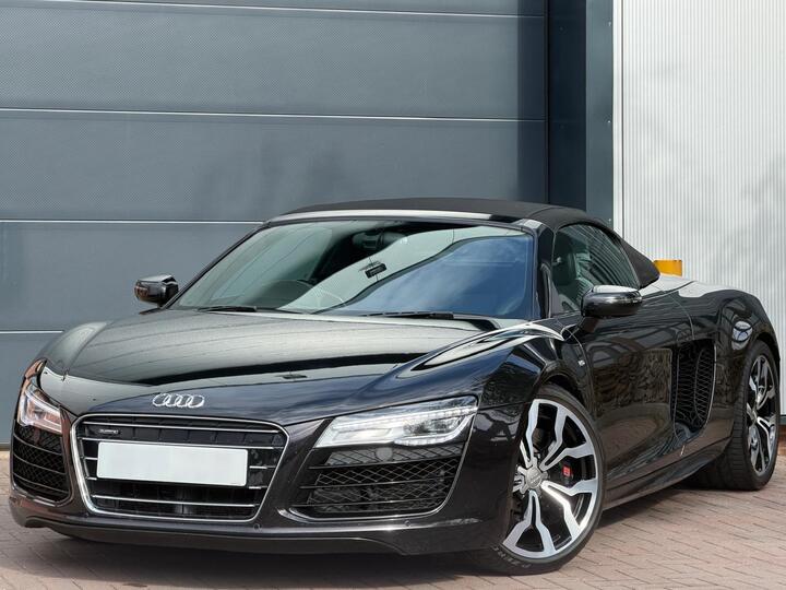 Audi R8 5.2 FSI V10 Spyder S Tronic Quattro Euro 5 2dr