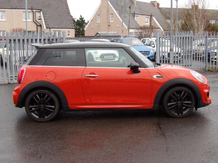 MINI Hatch 1.5 Cooper Sport Steptronic Euro 6 (s/s) 3dr