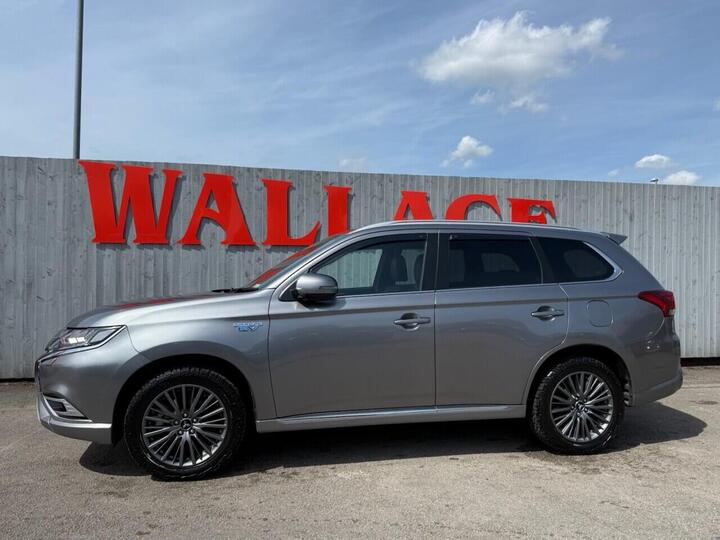 Mitsubishi OUTLANDER 2.4h TwinMotor 13.8kWh 4h CVT 4WD Euro 6 (s/s) 5dr