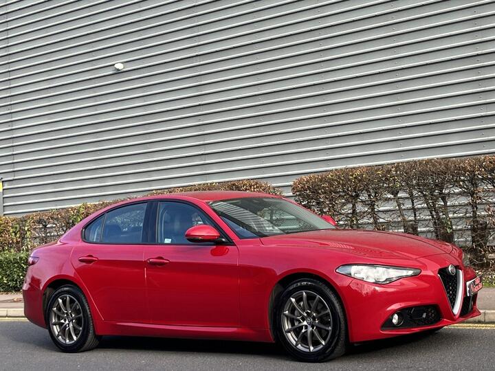 Alfa Romeo Giulia 2.0T Super Auto Euro 6 (s/s) 4dr