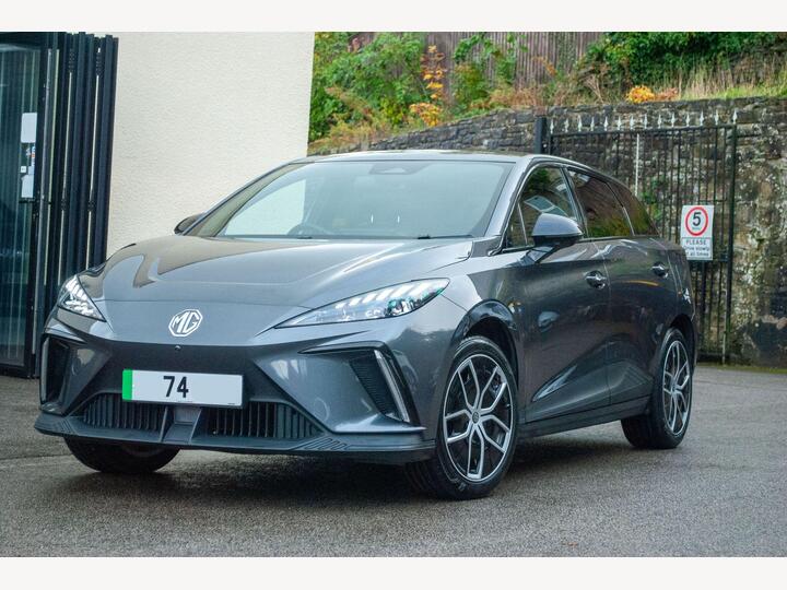MG MG4 64kWh Trophy Long Range Auto 5dr