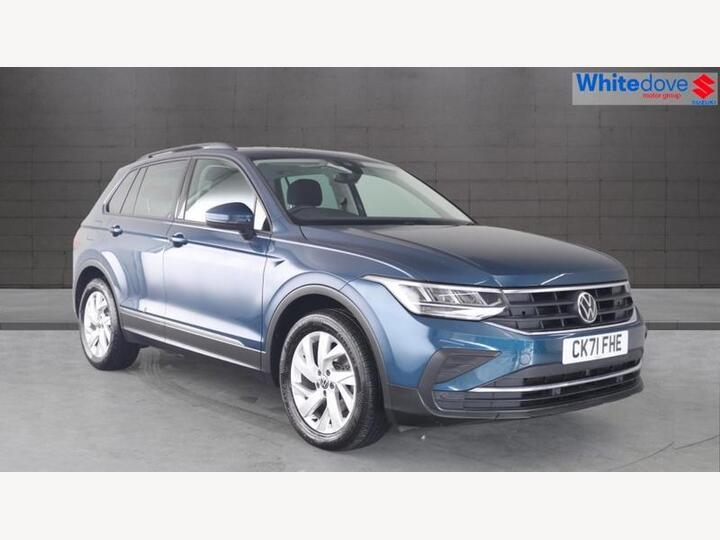 Volkswagen Tiguan 1.5 TSI Life DSG Euro 6 (s/s) 5dr Volkswagen Tiguan 1.5 TSI Life DSG Euro 6 (s/s) 5dr