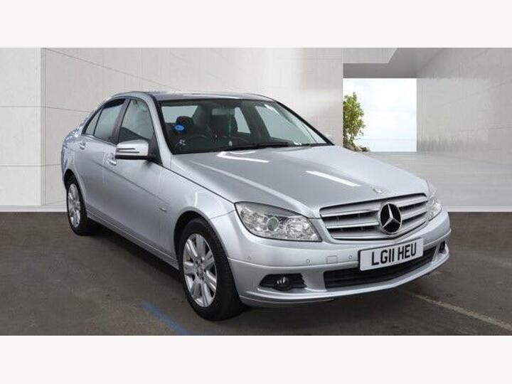 Mercedes-Benz C Class 1.8 C180 BlueEfficiency Executive SE Auto Euro 5 4dr