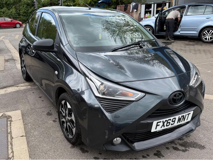Toyota AYGO 1.0 VVT-i X-trend Euro 6 5dr