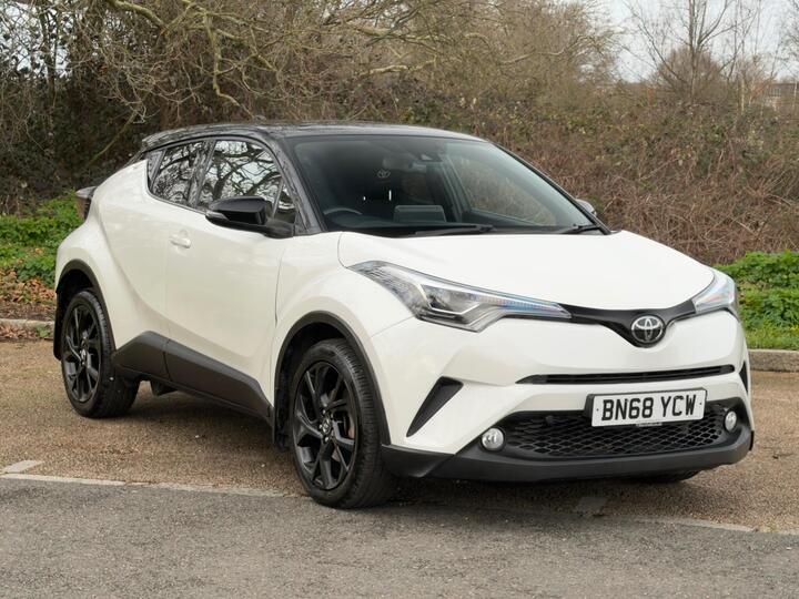 Toyota C-HR 1.2 VVT-i Dynamic Euro 6 (s/s) 5dr Toyota C-HR 1.2 VVT-i Dynamic Euro 6 (s/s) 5dr