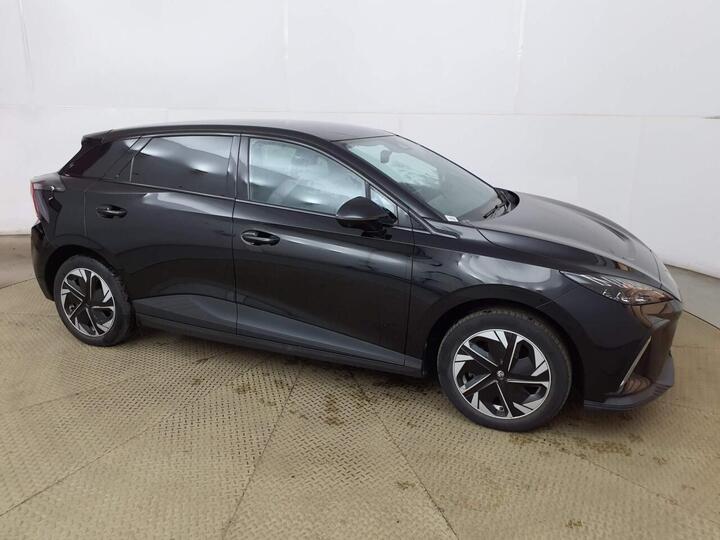 MG MG 4 64kWh Trophy Long Range Auto 5dr