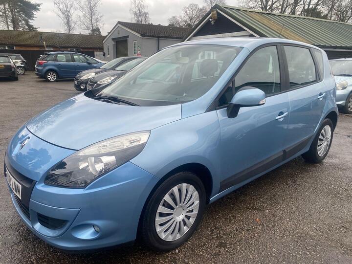 Renault Scenic 1.5 DCi Expression EDC Euro 5 5dr