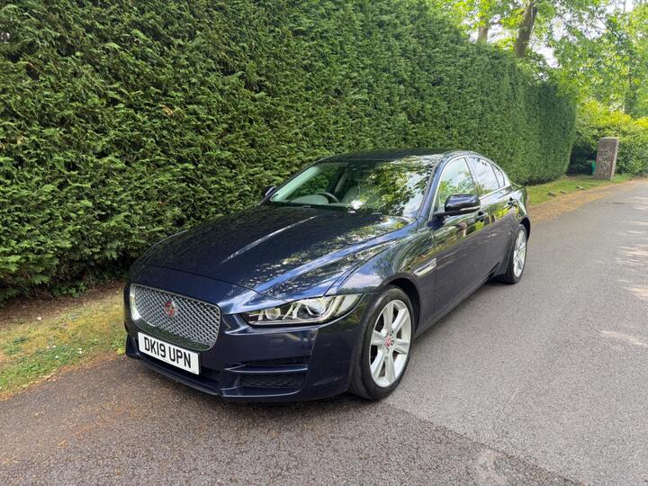 Jaguar XE 2.0d Portfolio Auto Euro 6 (s/s) 4dr
