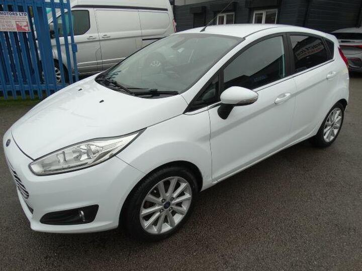 Ford Fiesta 1.0T EcoBoost Titanium Euro 6 (s/s) 5dr