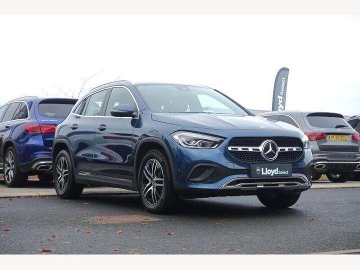Mercedes-Benz GLA 1.3 GLA180 Sport (Executive) 7G-DCT Euro 6 (s/s) 5dr Mercedes-Benz GLA 1.3 GLA180 Sport (Executive) 7G-DCT Euro 6 (s/s) 5dr