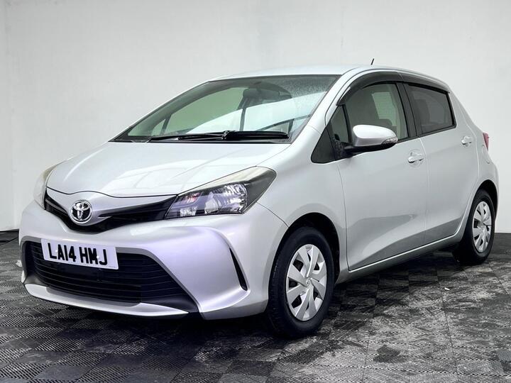 Toyota Yaris 1.33 Dual VVT-i Icon Multidrive S Euro 6 5dr (Safety Sense)