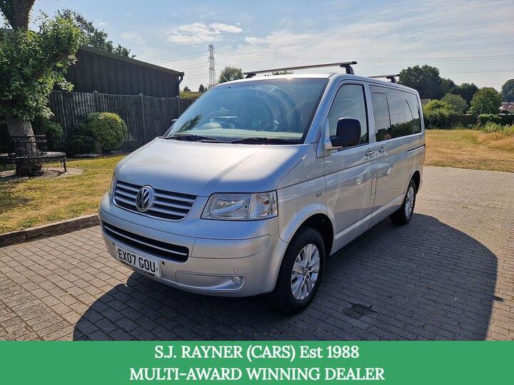 Volkswagen Transporter 2.5 TDI T30 SE L3 H1 4dr