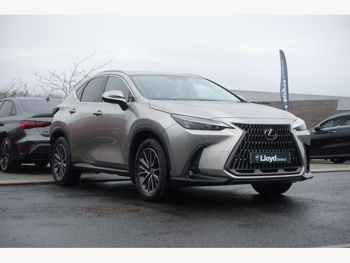 Lexus NX 2.5 450h+ 18.1kWh E-CVT 4WD Euro 6 (s/s) 5dr