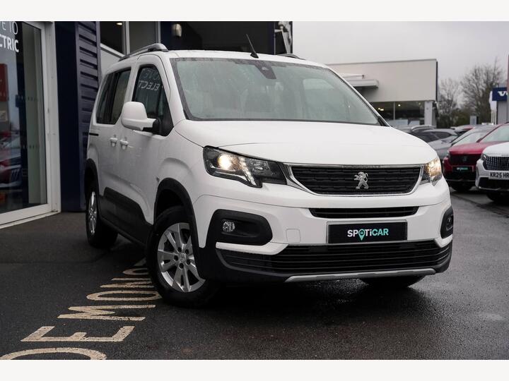 Peugeot Rifter 1.5 BlueHDi Allure Standard MPV EAT Euro 6 (s/s) 5dr Peugeot Rifter 1.5 BlueHDi Allure Standard MPV EAT Euro 6 (s/s) 5dr