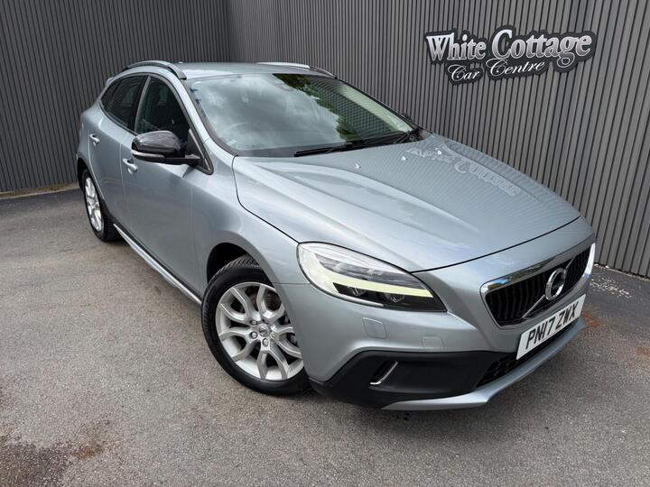 Volvo V40 Cross Country 2.0 D3 Nav Plus Euro 6 (s/s) 5dr